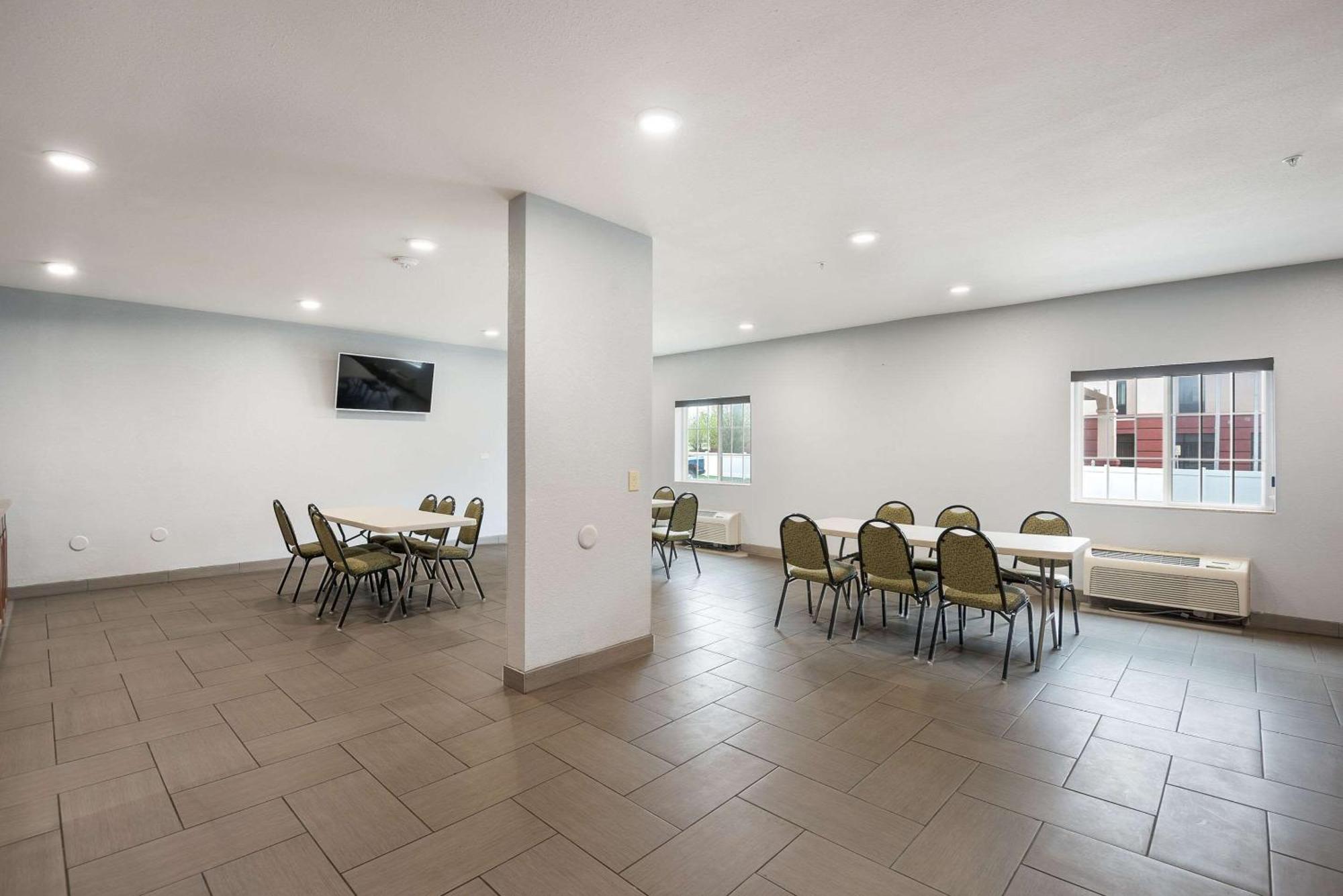 Suburban Studios Waterloo Εξωτερικό φωτογραφία